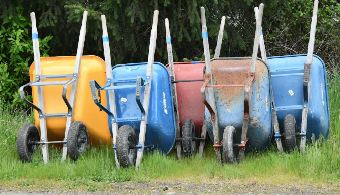 How Do You Spell Wheelbarrow?